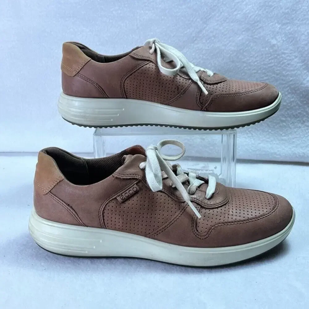 ECCO Sneakers Men's Size 8 Brown Nubuck Leather Breathable Perforated 7 Runner